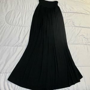 SHEIN Black Soft Stretchy Maxi Skirt with Pockets Size Small